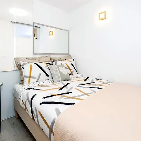 Lägenhet Amici With Terrace In Center Of *