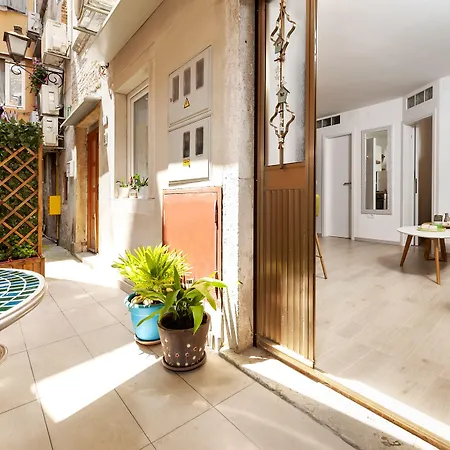 Lägenhet Amici With Terrace In Center Of *